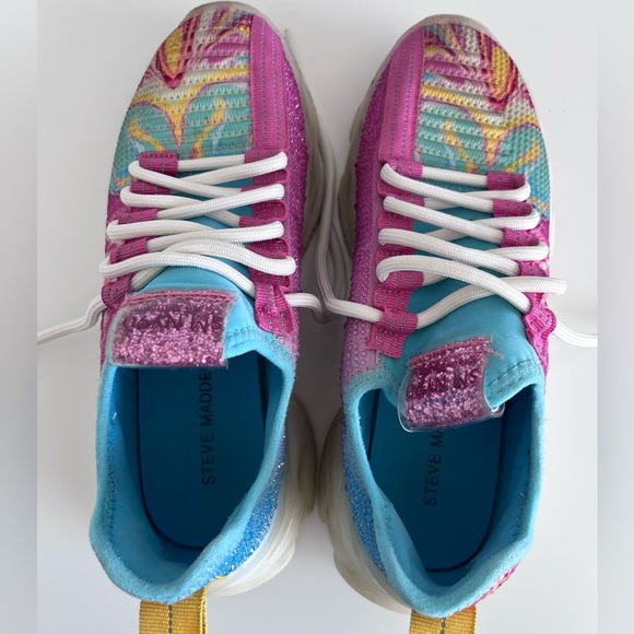 Steve Madden Sneakers - Picture 6 of 6